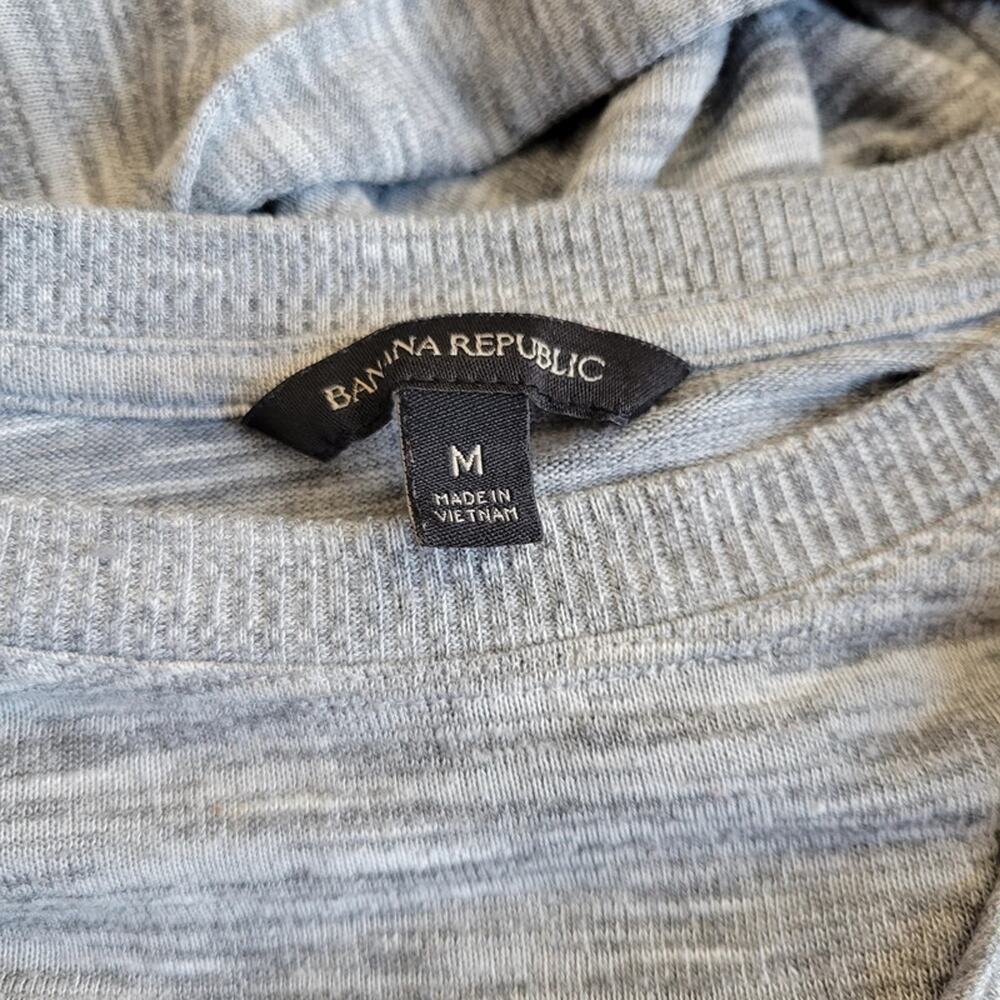 BANANA REPUBLIC Shirt Womens Medium Gray Long Sleeve Speckled Ruffle Hem - Picture 11 of 13